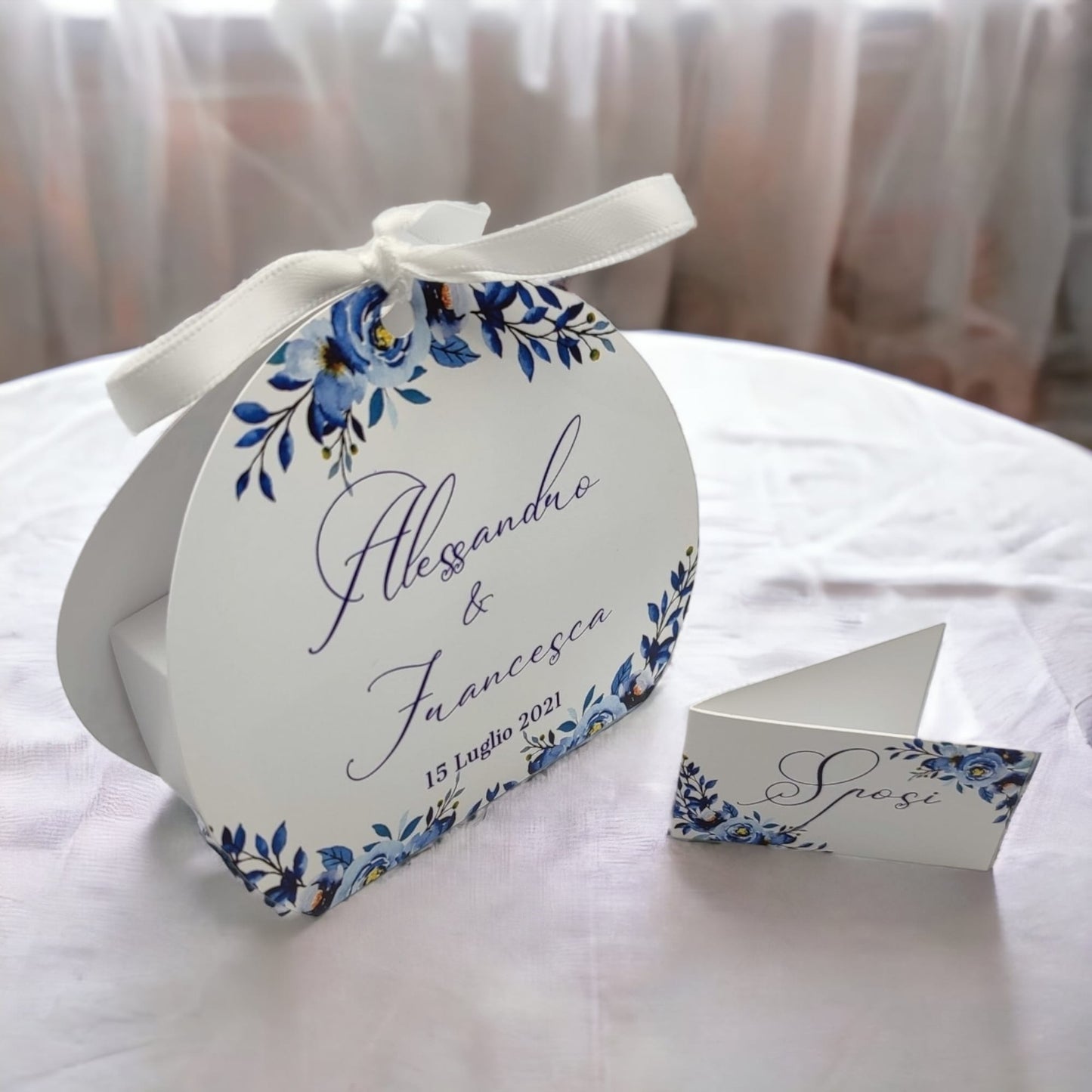 Pz 24+24 | Scatola Portaconfetti personalizzata con nome e data n. 24 scatole confetti + 24 Bigliettini Bomboniera, nastrino per chiusura incluso | Matrimonio 10