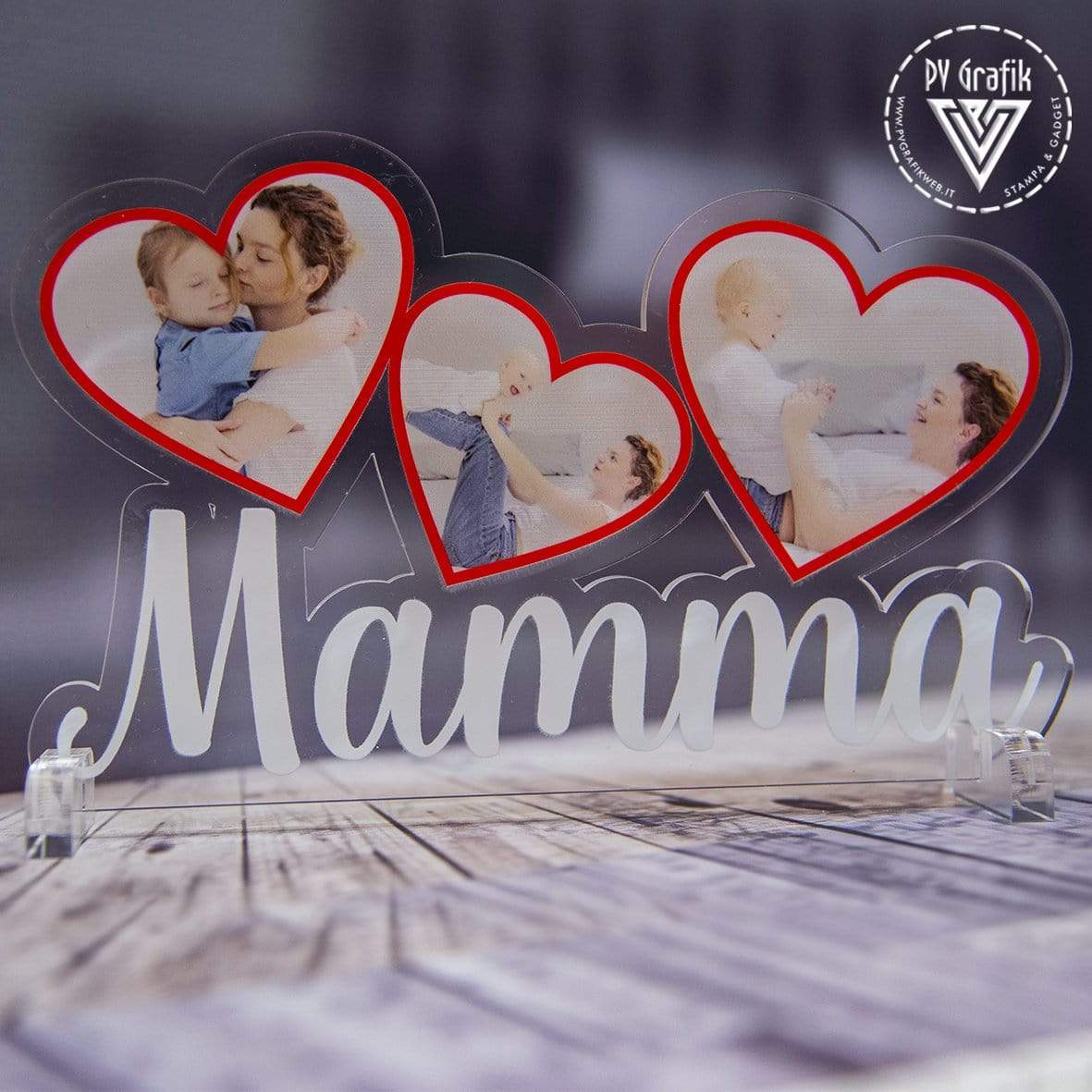 PVGRAFIKWEB QUADRO IN PLEXIGLASS CON FOTO FESTA DELLA MAMMA 3 CUORI