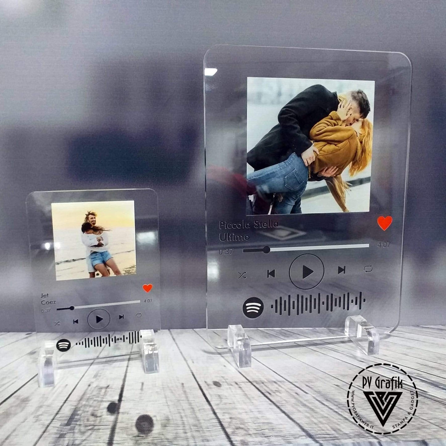 PVGRAFIKWEB TARGA SPOTIFY PERSONALIZZATA TRASPARENTE | fai un regalo e dedica una canzone