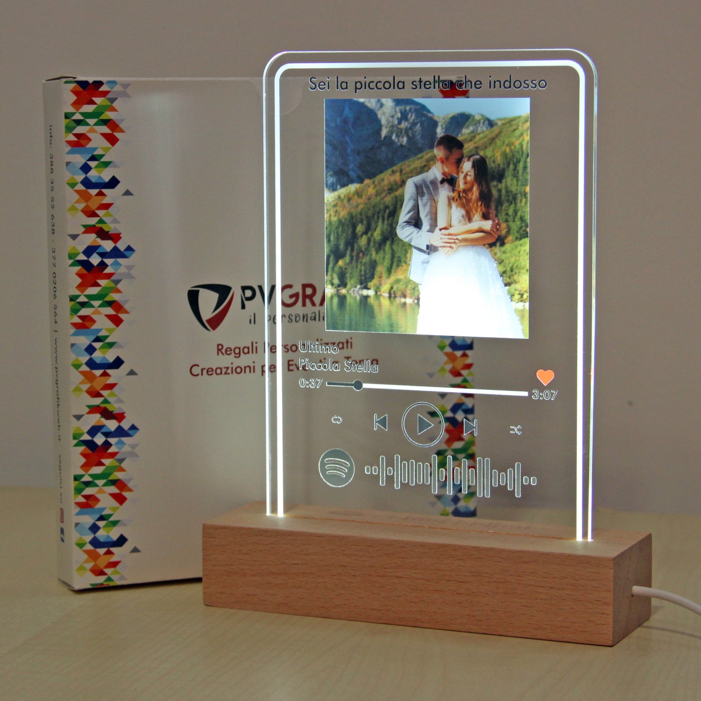 Lampada in plexiglass Personalizzata con foto e codice brano | SPEDIZIONE GRATUITA