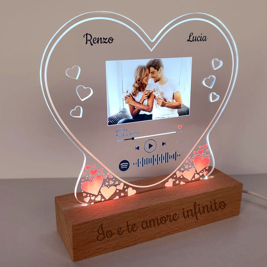 Lampada Cuore in plexiglass Personalizzata con foto e codice brano | SPEDIZIONE GRATUITA